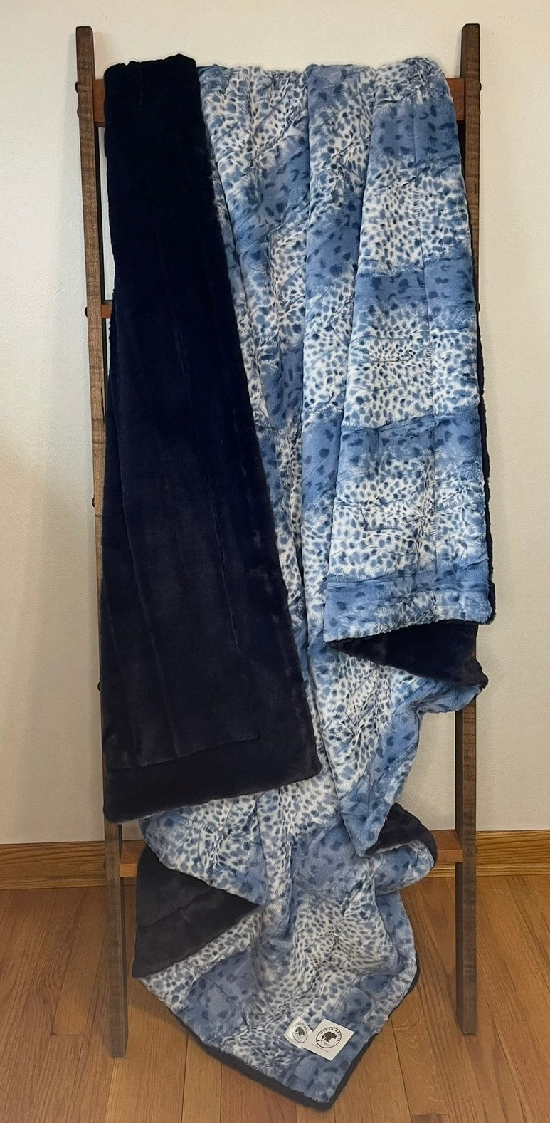 Bluebell Fawn/Ink Sydney Summit Throw