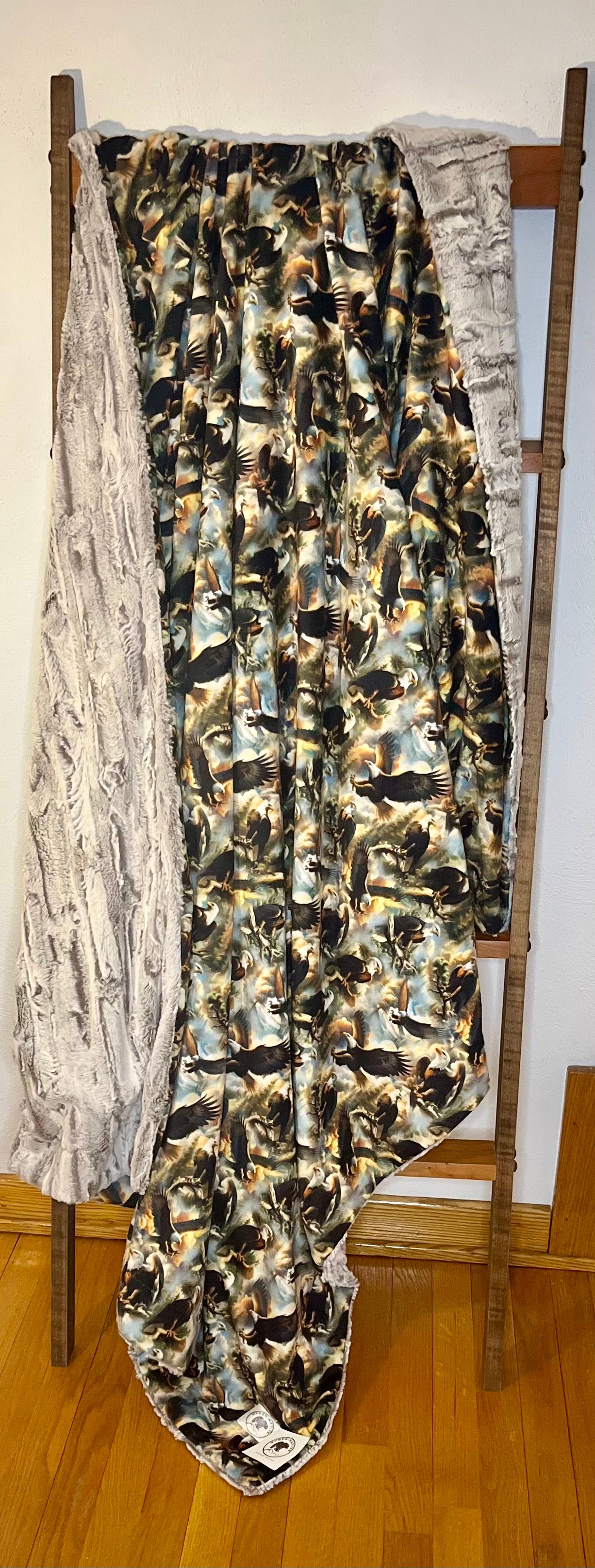 Eagles/Whistler Almond Summit Throw