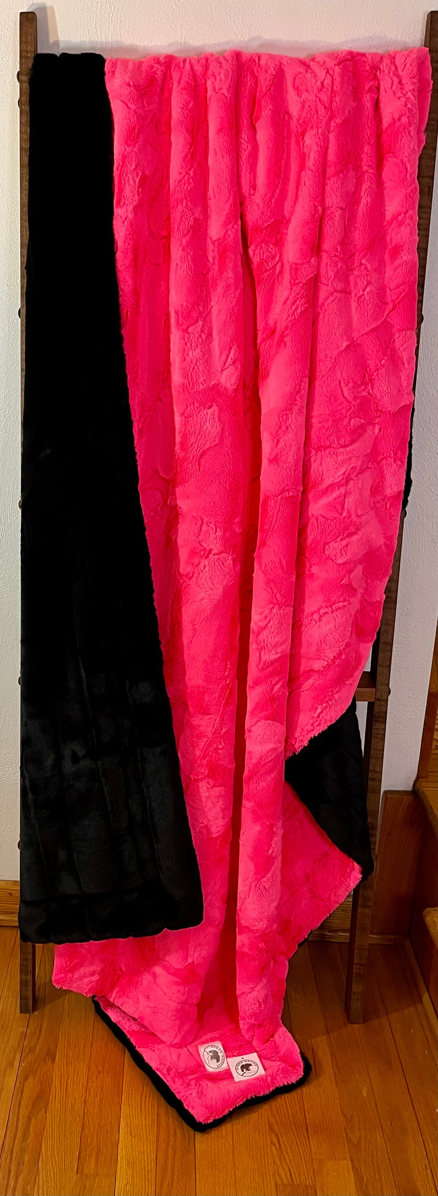 Diva Pink Hide/Black Sydney Summit Throw