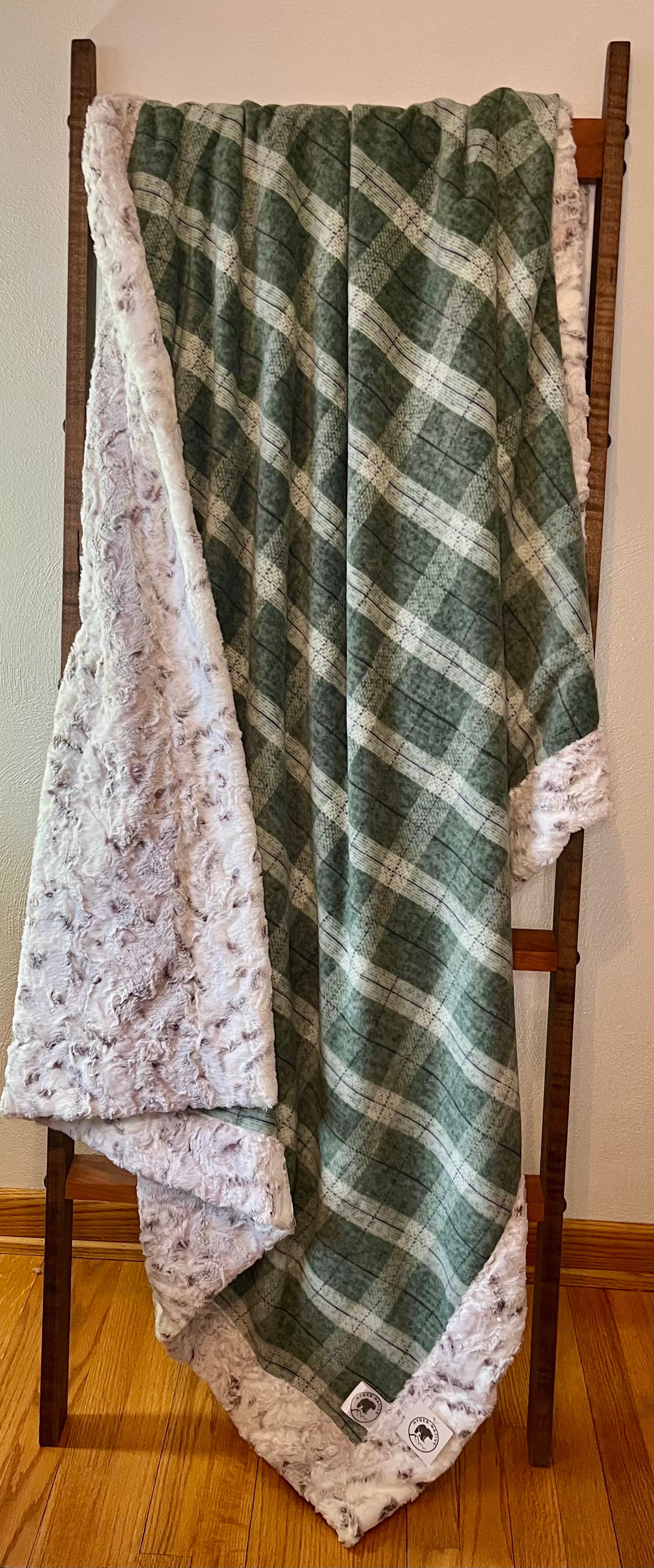 Hyber-Native Green Plaid / Snowy Owl Natural