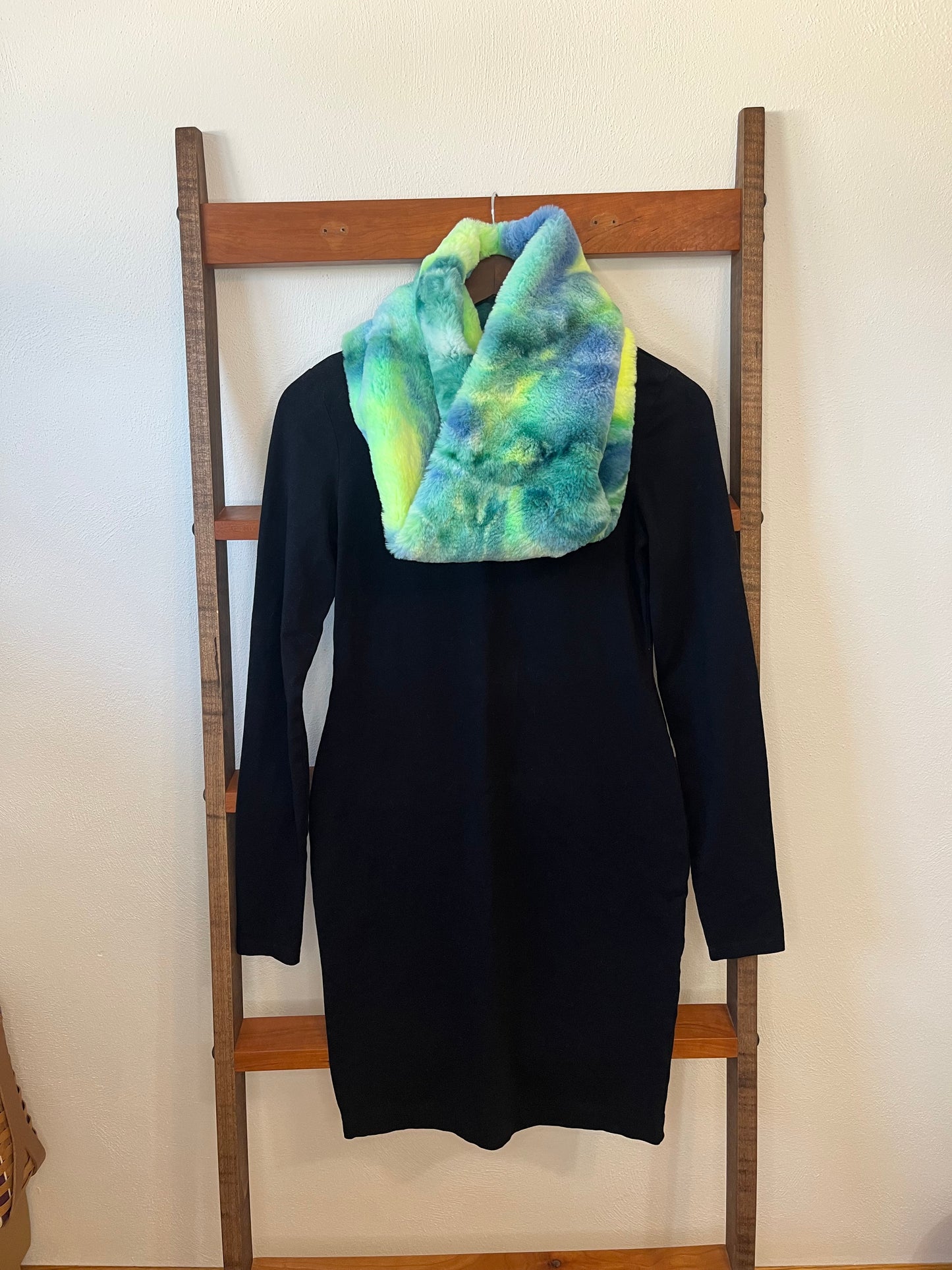 Tidal Wave Seal Infinity Scarf