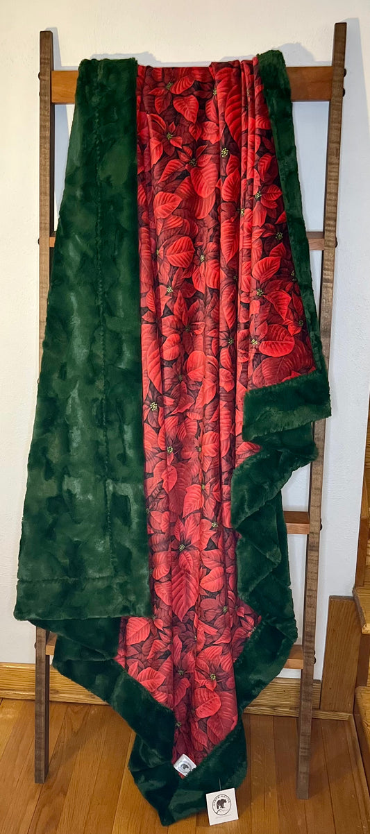 Poinsettas/Evergreen Hide Adult Throw