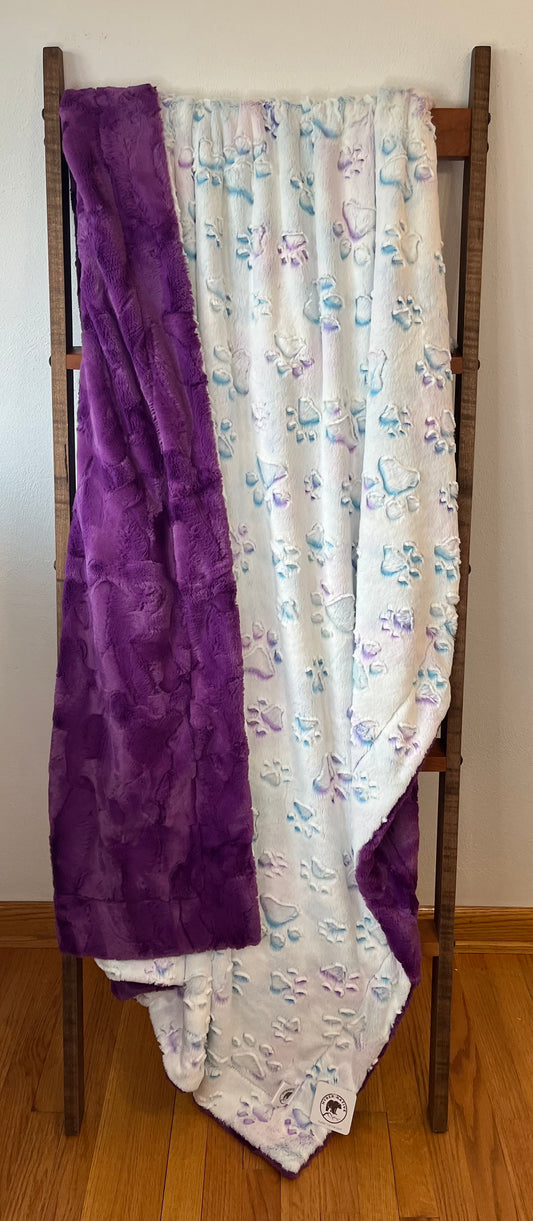 Prism Paws Mermaid/Peony Hide Summit Throw
