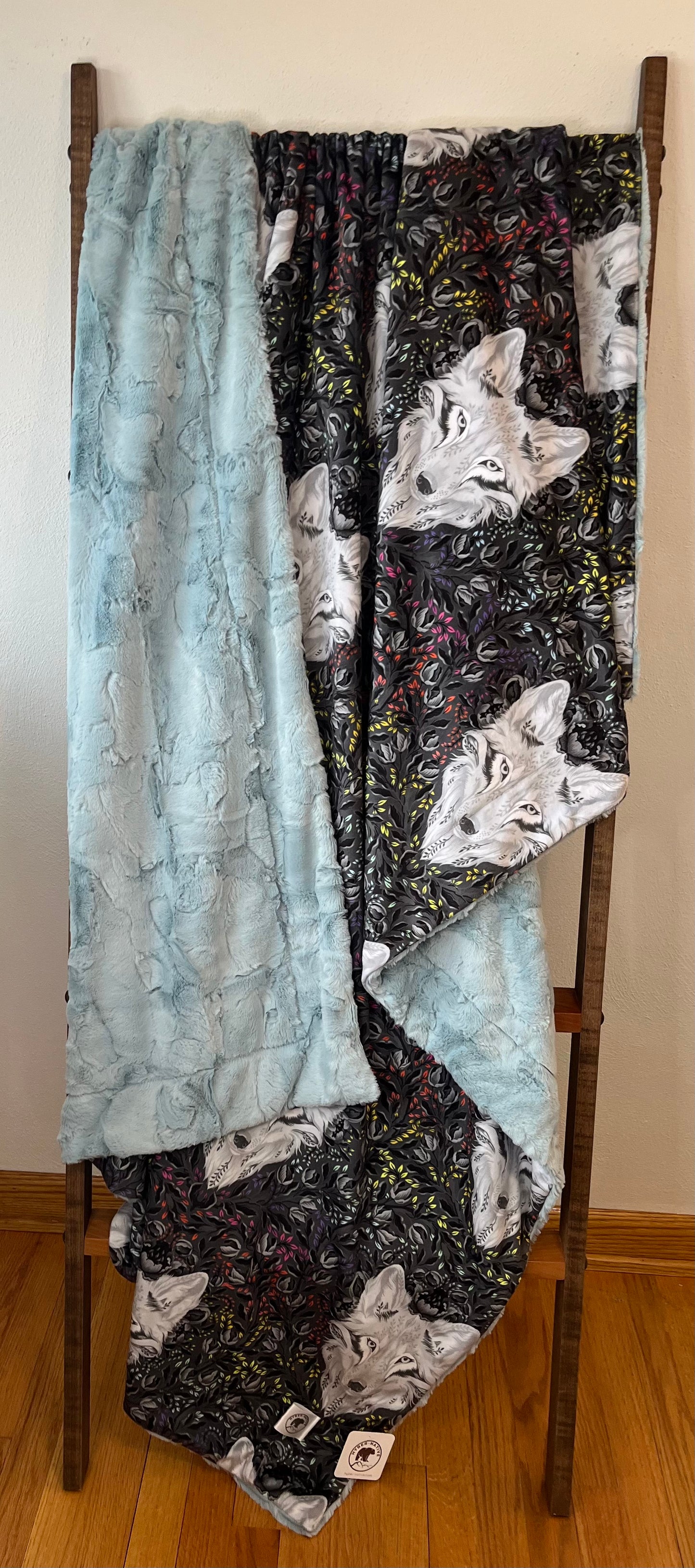 Wolf of Pink Street/Raindrop Hide Summit Throw