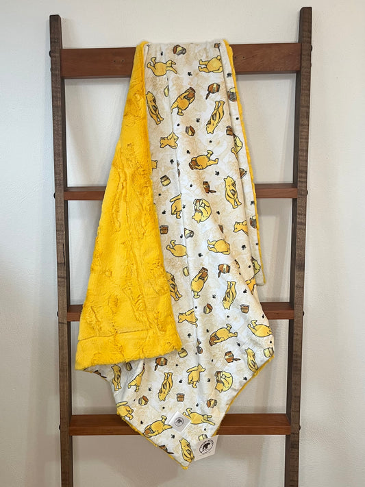 Classic Pooh Honey/Sun Hide Cub Cuddle